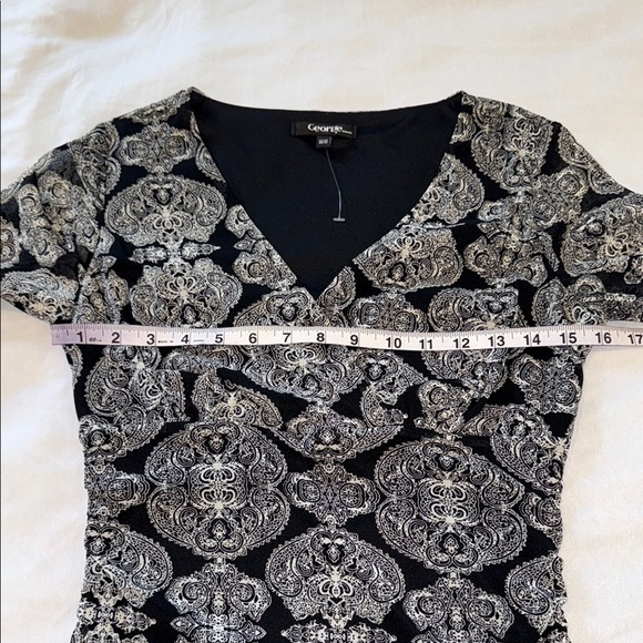 George Blouse Black & White Graphic Fitted Long Sheer Sleeve Criss Cross Bodice - Picture 7 of 10